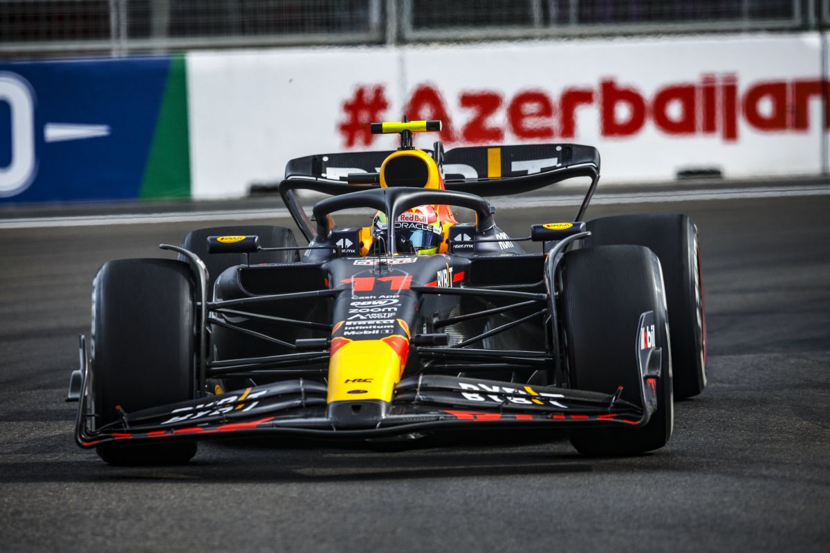 Perez vince a Baku davanti a Verstappen, Leclerc sul podio