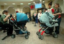 Nel 2022 natalità al minimo storico in Italia. Aumentano gli stranieri