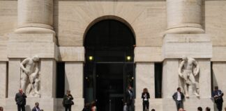 Borsa, Milano chiude in rialzo guadagnando l’1,29%