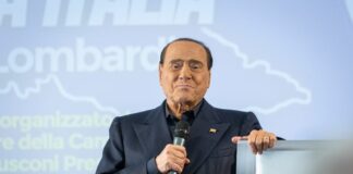 Per Berlusconi notte tranquilla, condizioni stabili