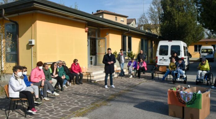 Uova di Pasqua del gruppo Curva Sud del Venezia a ospiti comunità