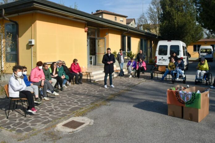 Consegna Uova Pasqua 7