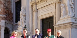 Autismo, inaugurata “Uniti nell’arte, Mostra di arte atipica”