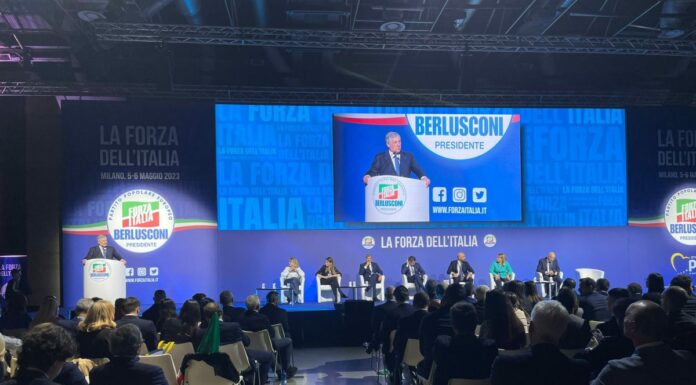 FI apre convention a Milano, Tajani “Siamo il centro della politica”