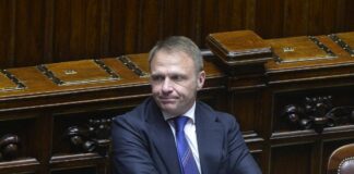 Rai, Lollobrigida “Nessuno sta costringendo Fuortes ad andarsene”