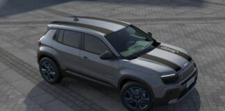 Jeep Avenger, al via la campagna “Built for the Real World”