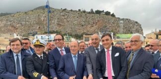 Palermo, inaugurato pontile di Mondello e accesa la nuova illuminazione
