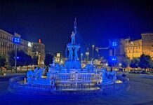 In blu la Fontana del Nettuno a Napoli per la giornata della Sclerosi tuberosa