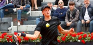 Sinner saluta il Foro agli ottavi, avanti Djokovic e Swiatek