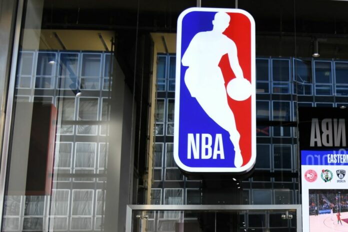 Inaugurazione del primo NBA Store d'Europa in Galleria Passerella