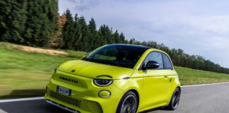 Abarth 500e, 155 cavalli di puro divertimento elettrico