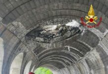 Lecco, frana provoca crollo in galleria. Chiusa strada e ferrovia