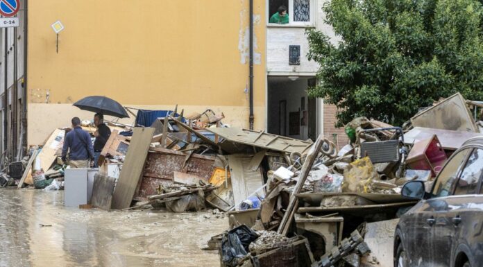 Meloni visita le zone colpite dall’alluvione “Daremo risposte”
