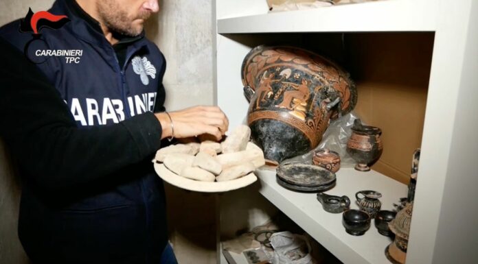 Scavi archeologici clandestini, arresti e perquisizioni in 5 regioni