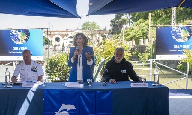 Crisi climatica, al via campagna Marevivo a bordo della nave Palinuro