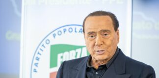 Berlusconi “Sto recuperando, prosegue rinnovamento di Forza Italia”