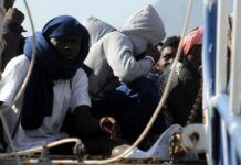 Immigrazione, operazioni in Tunisia e Libia contro trafficanti