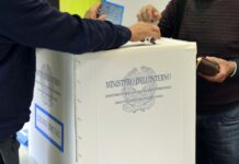 Amministrative, ai ballottaggi affluenza in calo al 49,6%