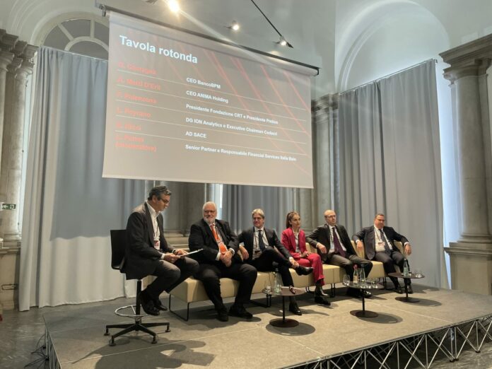 Bain Banking Event A. Ricci AD SACE al fianco di 37mila imprese, puntiamo su competitività di valore