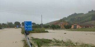 Maltempo nelle Marche e in Emilia Romagna, piogge e allagamenti