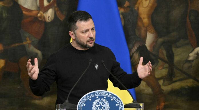 Zelensky “Le difficoltà di Putin avvicinano la pace”