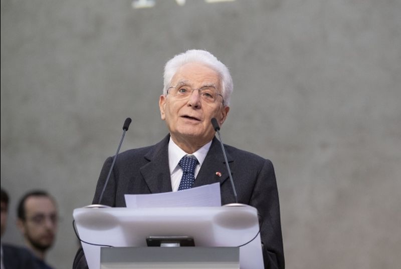 Mattarella “Rapporti tra Italia e Francia sono saldi” Mattarella “Rapporti tra Italia e Francia sono saldi”