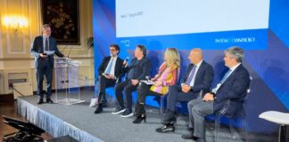 Intesa Sanpaolo, nuovo credito da 10 mld per le imprese del turismo