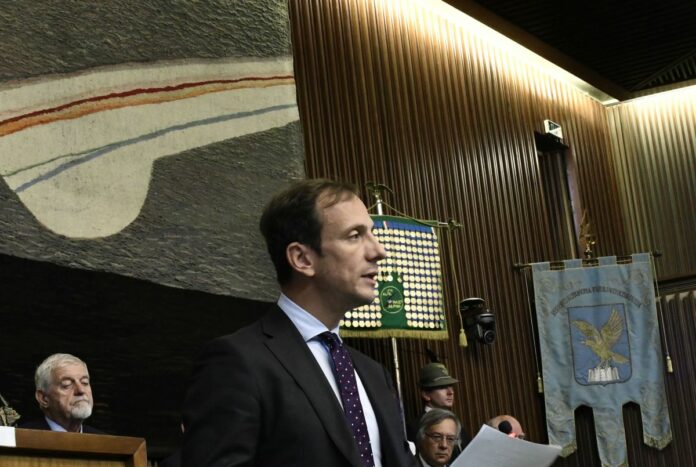 Il governatore durante il suo intervento in Consiglio regionale