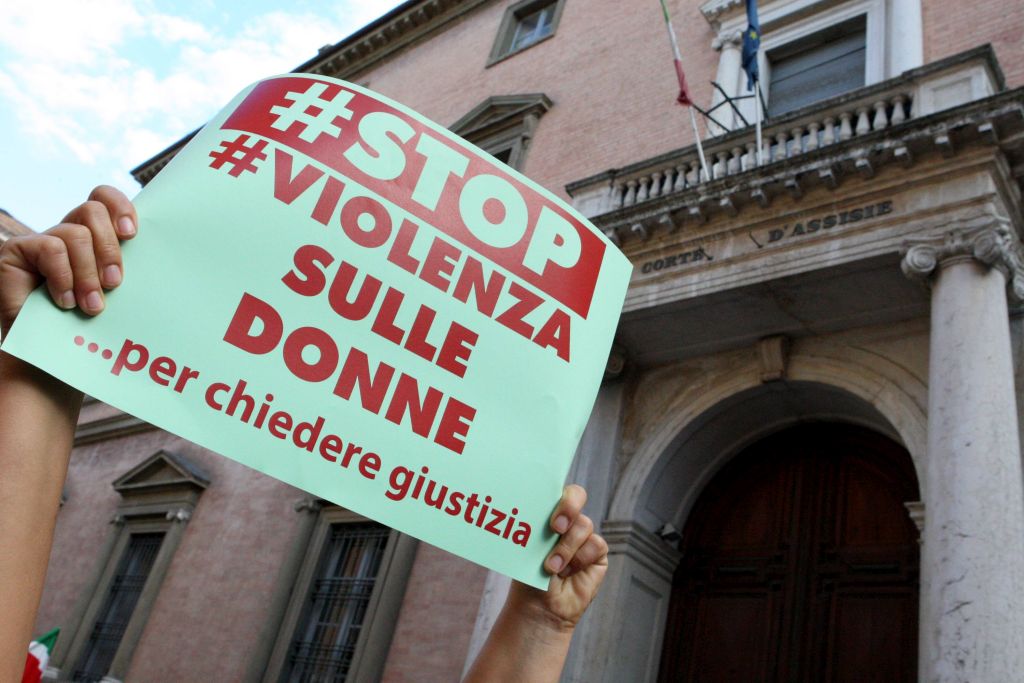 Violenza sulle donne, dal Consiglio dei Ministri ok alle nuove misure Violenza sulle donne, dal Consiglio dei Ministri ok alle nuove misure