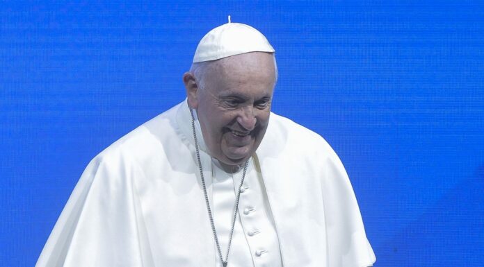 Papa Francesco, la prima notte dopo l’intervento “trascorsa bene”