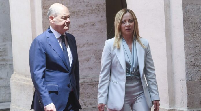 Meloni incontra Scholz “Con la Germania nuove forme di cooperazione”
