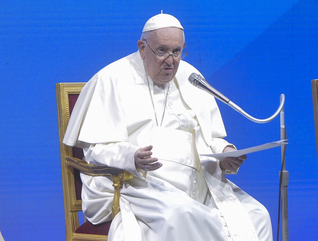 Papa Francesco, staff medico “Il decorso operatorio è regolare” Papa Francesco, staff medico “Il decorso operatorio è regolare”