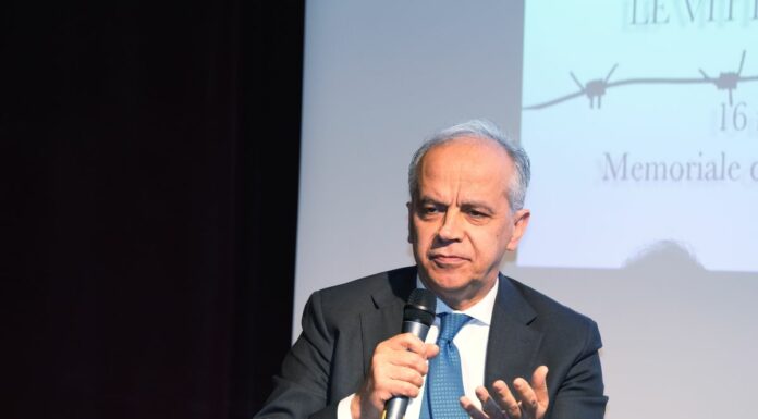 Migranti, Piantedosi “L’Italia non sarà centro di raccolta per conto Ue”