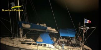 Immigrazione, arrestati a Crotone due presunti scafisti moldavi