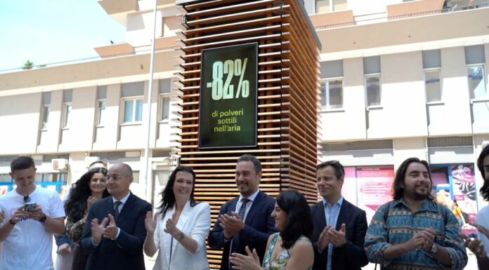 A Bari arriva “City Tree”, l’installazione green che combatte lo smog