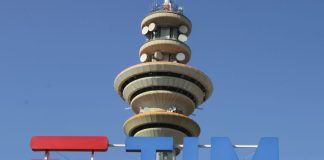 Il Cda di Tim avvia il processo di valutazione dell’Opas di Poste Italiane