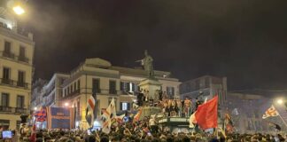 Cagliari si risveglia in A, notte di festa per i tifosi