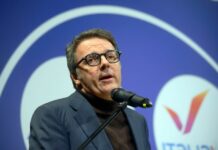 Renzi “Berlusconi ha scelto di non avere un erede”
