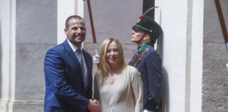 Migranti, Meloni incontra premier Malta “Ue difenda confini esterni”