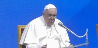 Papa Francesco dimesso dal Policlinico Gemelli