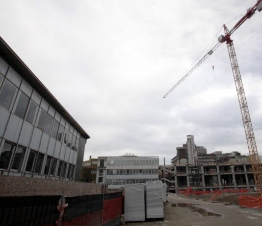 A febbraio denunce di infortunio su lavoro al +2,4% su base annua, in calo i casi mortali: i dati Inail