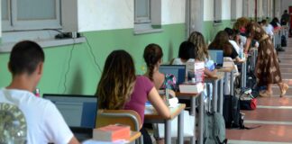 Maturità, Quasimodo, Moravia e Angela tra le tracce della prima prova