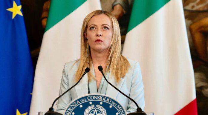 Meloni “Dovere di tutti difendere la libertà religiosa”