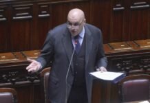 Crosetto “Italia resta con Ucraina, ogni sforzo per la diplomazia”