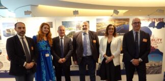 Emiliano inaugura mostra su Taranto al Parlamento Europeo