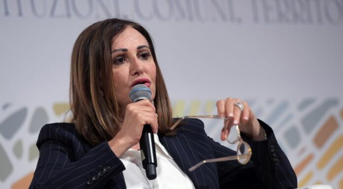 Santanchè “Sempre più turisti in montagna, segno di destagionalizzazione”