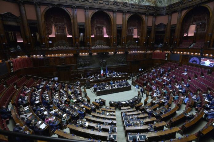 Camera dei Deputati Comunicazioni della Presidente del Consiglio in vista del Consiglio Europeo