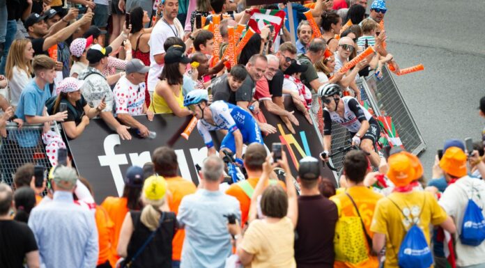 A San Sebastian vince Lafay, Adam Yates resta leader Tour