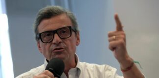 Salario minimo, Calenda “No scontro ideologico, serve confronto”