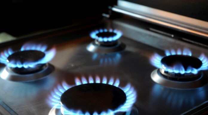 Gas, bolletta +2,3% per i consumi di agosto